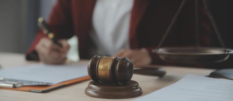 Derecho de defensa y mujeres con discapacidad_img