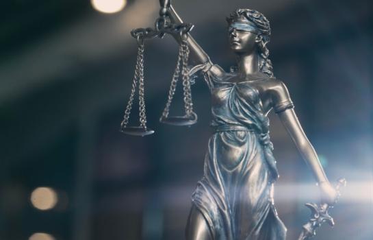 Ley de eficiencia de la Administración de Justicia y critica de los LAJs_img