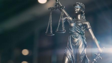 Ley de eficiencia de la Administración de Justicia y critica de los LAJs_img