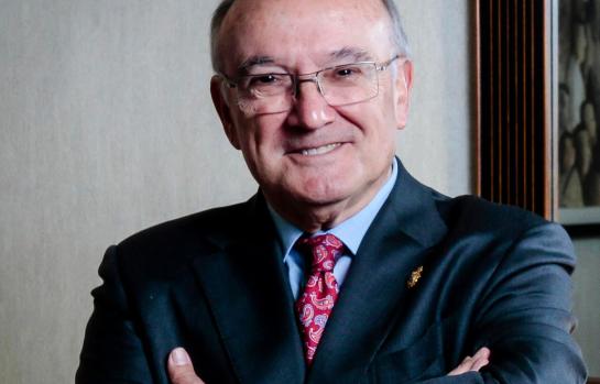 Carlos Carnicer