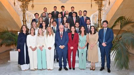 Foto de familia toma de posesión nuevos notarios Cataluña_Img