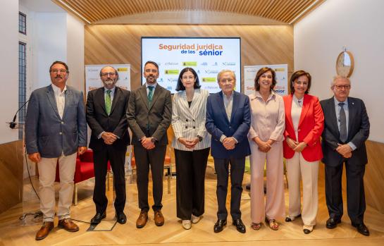 Foto familia \\\\\\\’Seguridad jurídica sénior\\\\\\\’_img