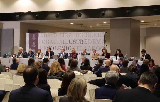 La Junta General del ICAM aprueba los presupuestos para 2026 y las cuentas anuales de 2024.JPG_2