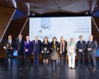 Foto grupo premiados y autoridades Premios Carlos Carnicer_img