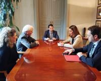 Salvador González con María del Mar García, Nuria Martínez, Borja Vargues y Enrique Badimón_img