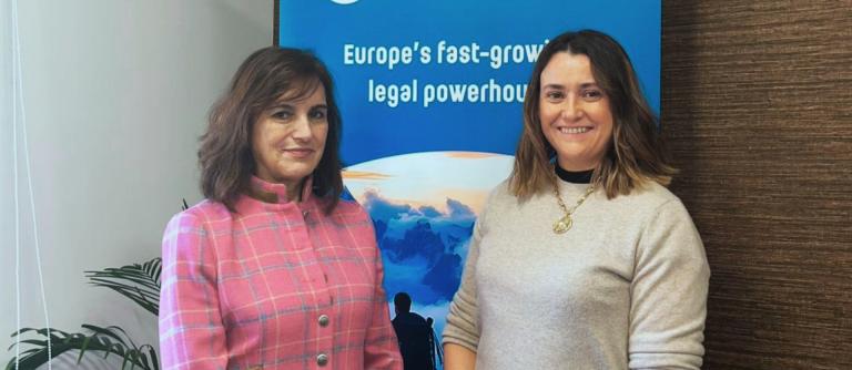 Isabel Maestre (EVA) y Cristina de Santiago (act legal Spain) (1)
