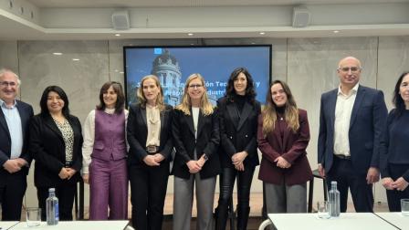 20260218_MasterIP_Barcelona_PONSEscuelaFotoFamilia