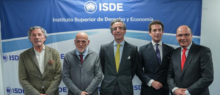 Jesús Álvarez, periodista deportivo. Javier Tebas, presidente de Laliga. Juan José Sánchez Puig, CEO de ISDE.  Germán Ruiz, Director de Desarrollo de Negocio de ISDE.  Adil El Alami, Consejero de la Embajada del reino de Marruecos_img