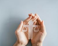 Hand,Holding,Ethical,Model,,Business,Ethics,And,Corporate,Compliance,Concept