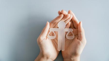 Hand,Holding,Ethical,Model,,Business,Ethics,And,Corporate,Compliance,Concept