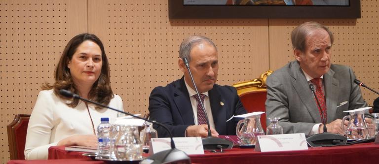 Mabel Klimt, Eugenio Ribón y Luis Cazorla en el Boletín ICAM_img