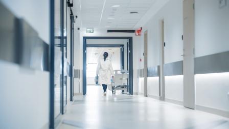Sentencia sobre la guardia de una doctora y el desplazamiento al lugar de trabajo_img