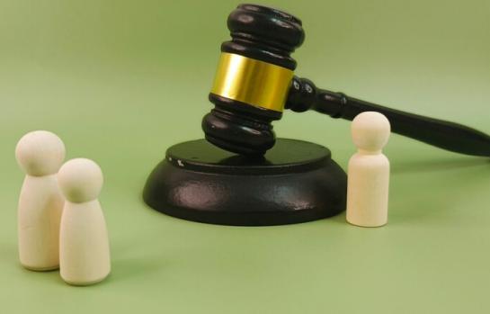 Pena de alejamiento y custodia compartida_img