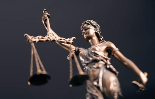 La no expulsión teniendo antecedentes penales por el arraigo familiar e interés del menor_img