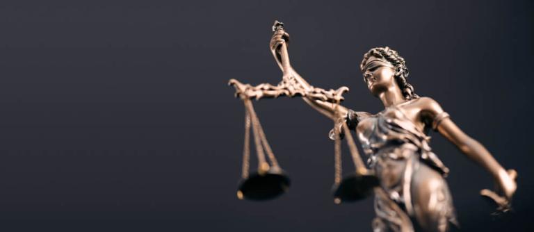 La no expulsión teniendo antecedentes penales por el arraigo familiar e interés del menor_img