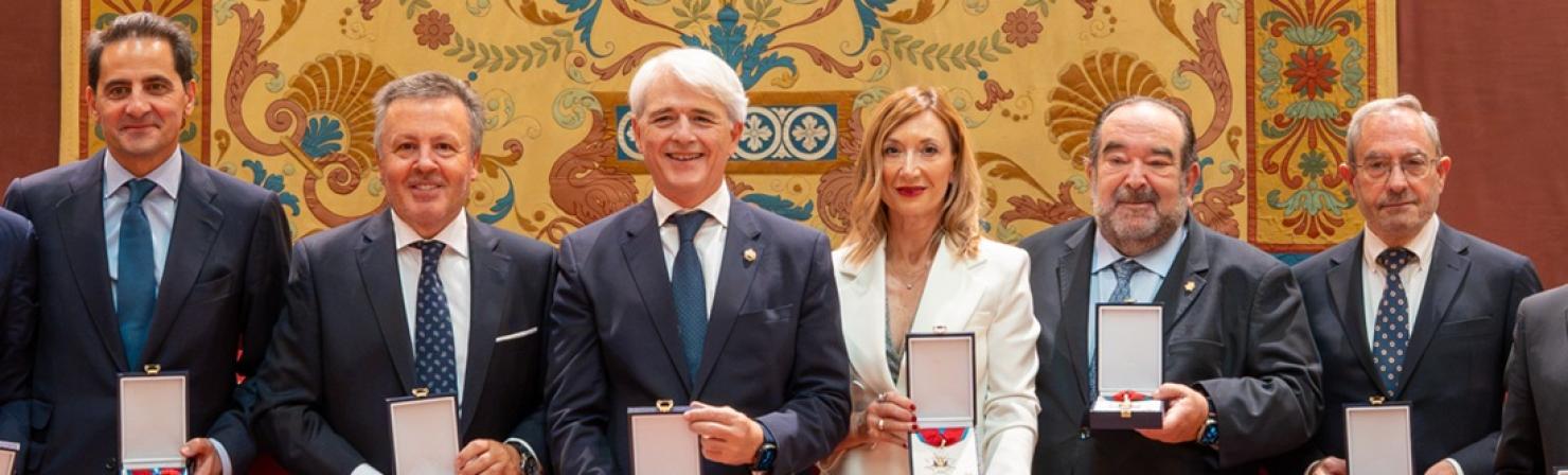Premio a diferentes decanos de la abogacía 2026_img