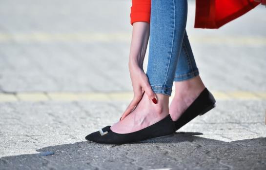 Tropiezo de viandante en la calle y no indemnización_img