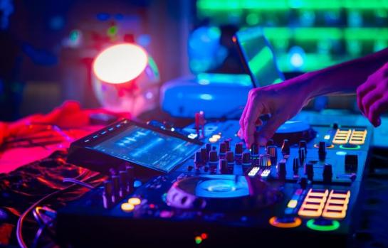 Daño moral por alto ruido de música e indemnización_img