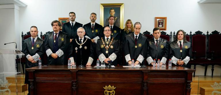 El Colegio de Abogad...